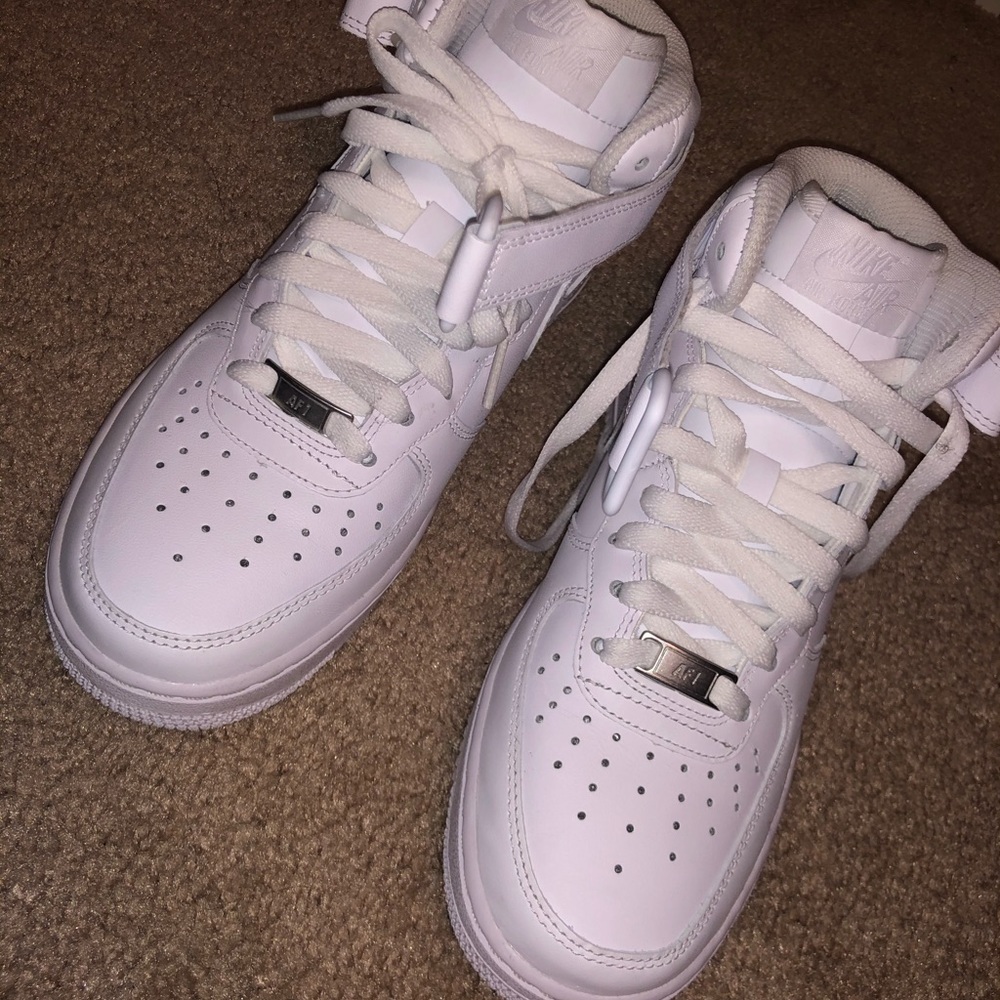 Women’s Air Force 1 mid